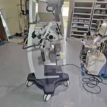 Cargar imagen en el visor de la galería, Used Carl Zeiss OPMI Pentero Surgical Microscope