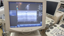 Cargar imagen en el visor de la galería, Dispositivo médico de ultrasonido Logiq 3 Expert de segunda mano, con transductor 3Probe 8L 3.5C 3S, de venta mundial.