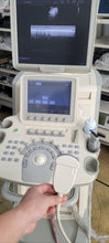 Load image into Gallery viewer, Worldwide Shipped Used Medison Accuvix V20 Ultrasound with Convex Linear Probe
