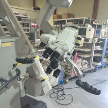 Cargar imagen en el visor de la galería, Used Carl Zeiss OPMI Pentero Surgical Microscope
