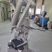 Cargar imagen en el visor de la galería, Used Carl Zeiss OPMI Pentero Surgical Microscope
