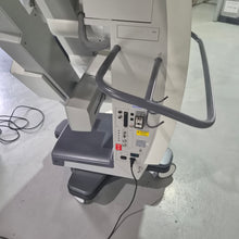 Cargar imagen en el visor de la galería, Used Carl Zeiss OPMI Pentero Surgical Microscope
