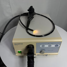 Cargar imagen en el visor de la galería, Venta de (I) Sistema de gastroscopio Olympus de 9 mm usado Olympus CV70 (CV60) y Olympus Gif-V70
