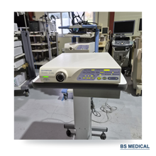 Cargar imagen en el visor de la galería, Venta mundial de procesador de vídeo Olympus CV260 usado para endoscopia
