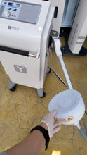 Load image into Gallery viewer, WorldWide Selling on Used Physical Therapy Equipment IN M250S Microwave Therapy Diathermy Medical Device Comapnay
