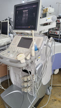 Cargar imagen en el visor de la galería, Venta mundial de ecógrafo Toshiba Aplio MX de segunda mano con 3 sondas, convexo, lineal, vaginal
